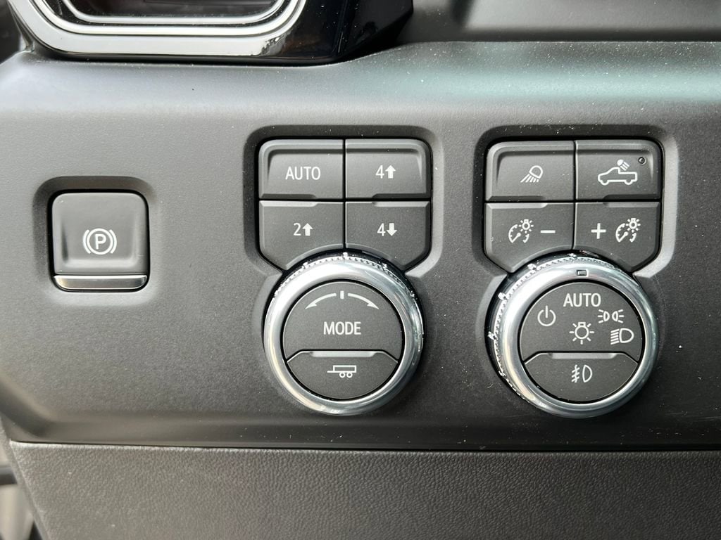 2026 GMC Sierra 1500 AT4X - Photo 29
