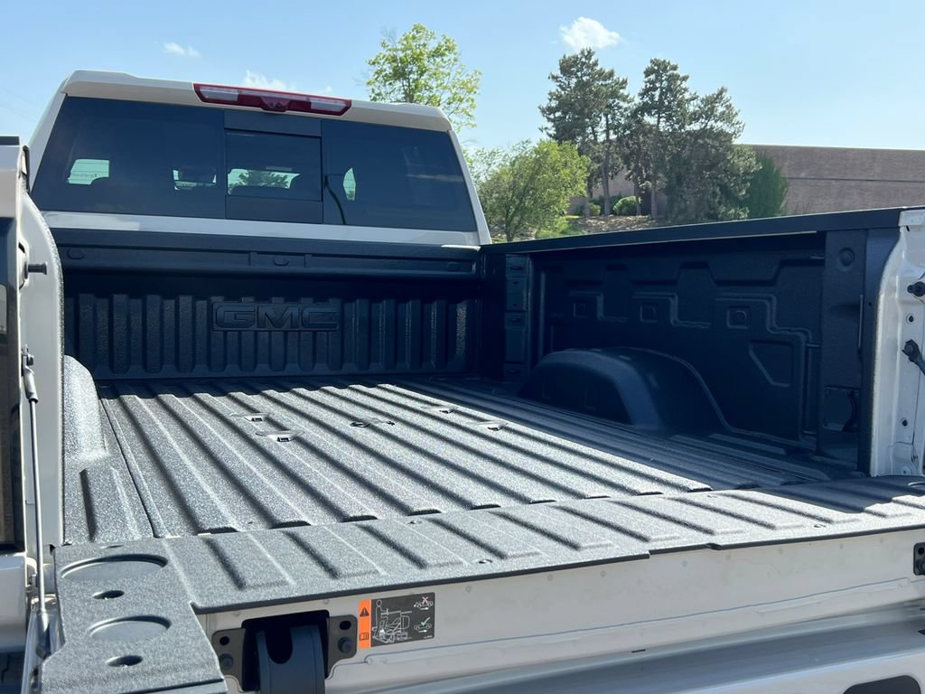 2026 GMC Sierra 2500HD AT4 - Photo 7