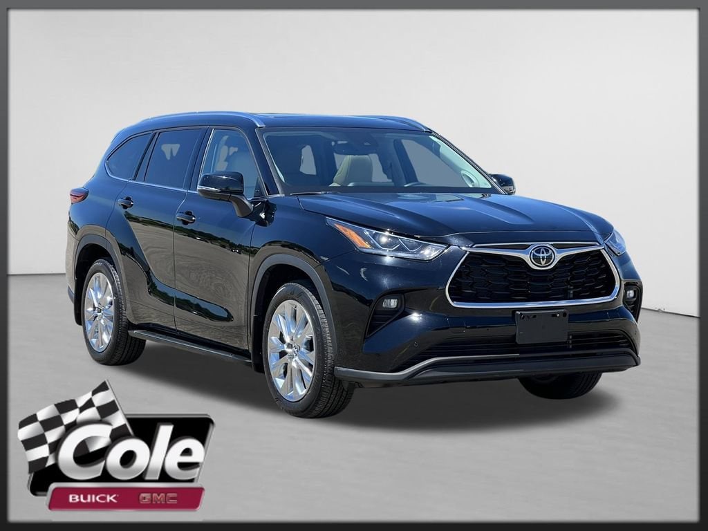 Used 2022 Toyota Highlander Limited
