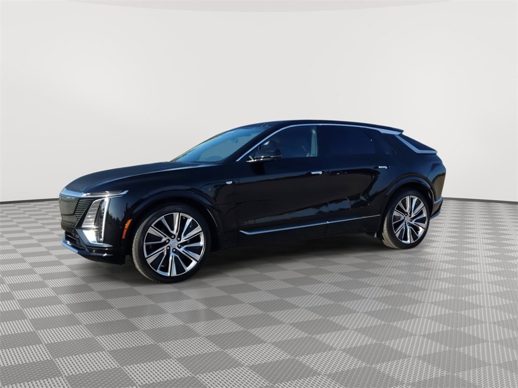 2024 Cadillac Lyriq Luxury photo 4