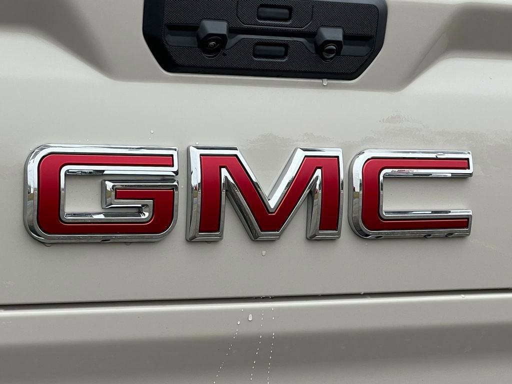 2026 GMC Sierra 1500 AT4X - Photo 58