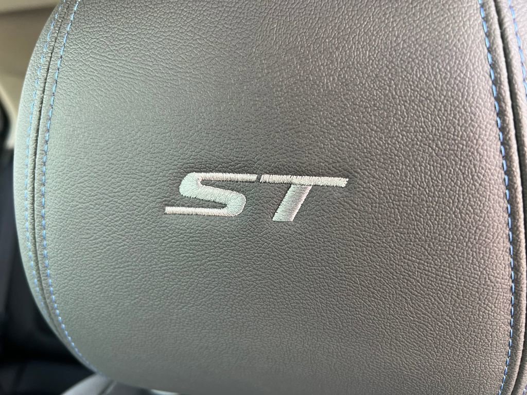 2026 Buick Encore GX Sport Touring - Photo 13