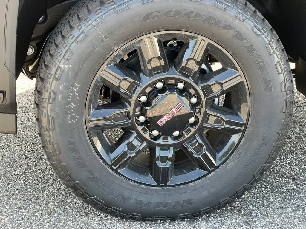 2026 GMC Sierra 2500HD AT4 - Photo 15