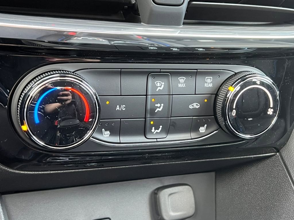 2026 Buick Encore GX Sport Touring - Photo 25