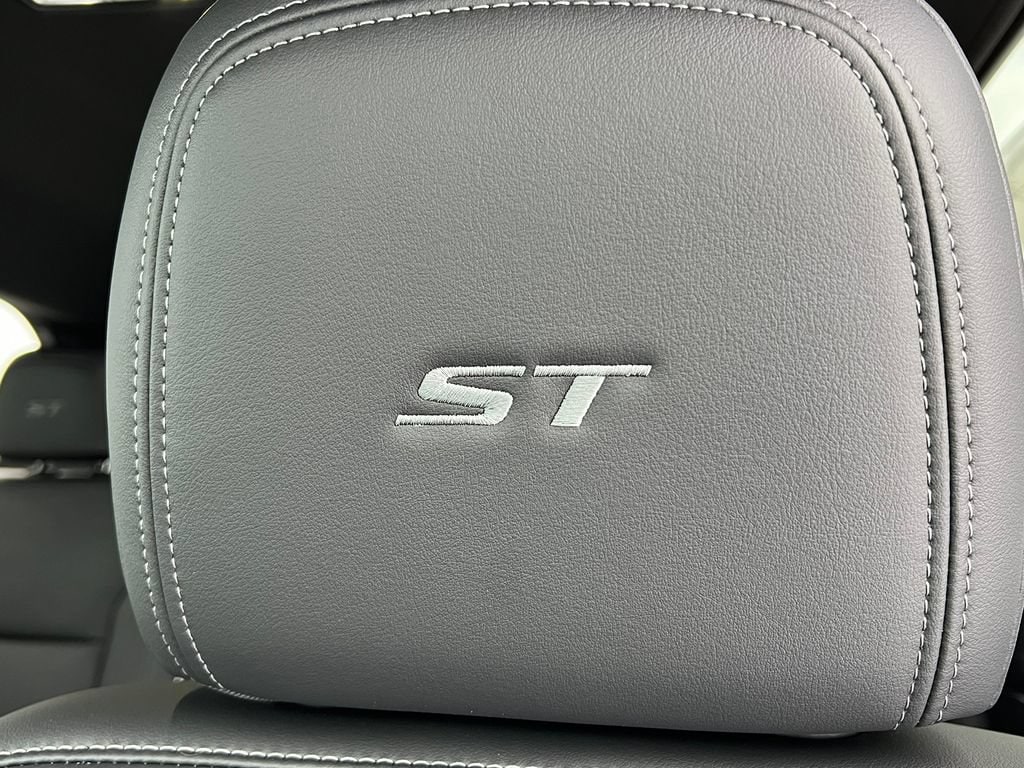 2026 Buick Enclave Sport Touring - Photo 14