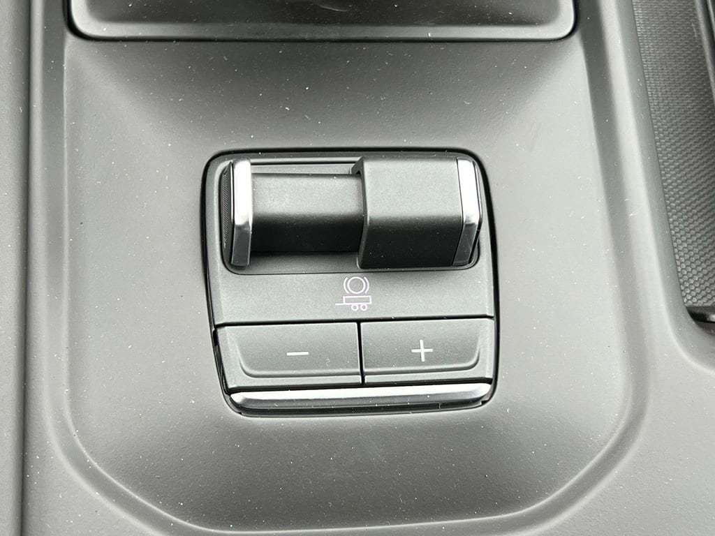 2026 GMC Sierra 1500 AT4X - Photo 41