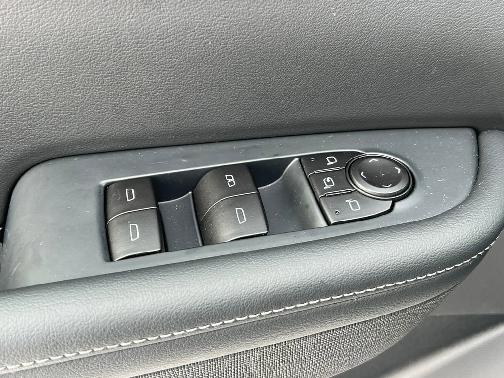 2026 Buick Enclave Preferred - Photo 17