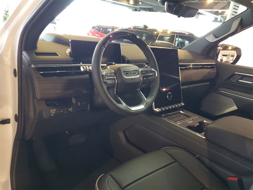 2025 Gmc Sierra Denali photo 2