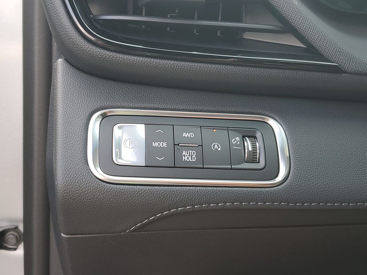 2026 Buick Enclave Sport Touring - Photo 65