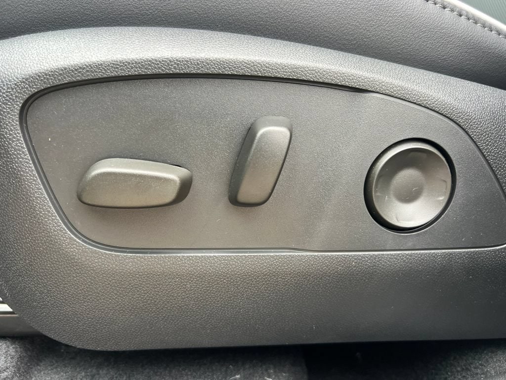 2027 Buick Enclave Sport Touring - Photo 13