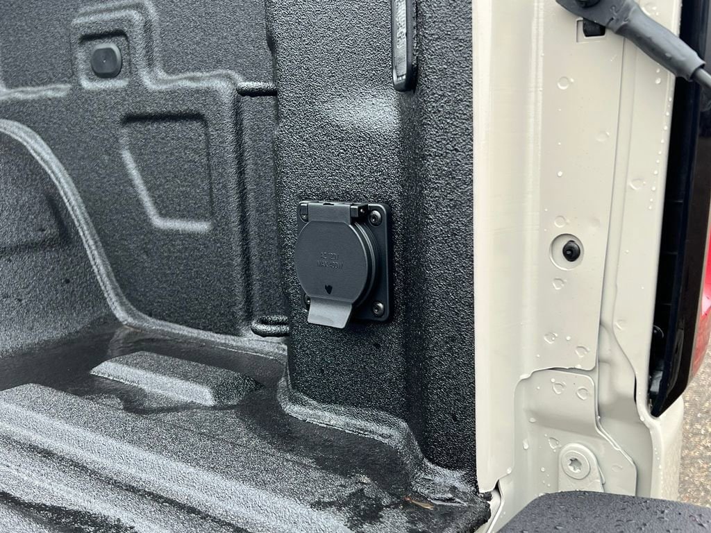 2026 GMC Sierra 1500 AT4X - Photo 12
