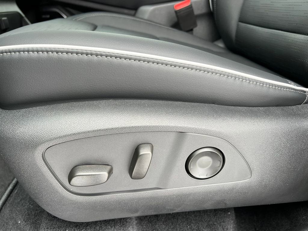 2026 Buick Enclave Sport Touring - Photo 11