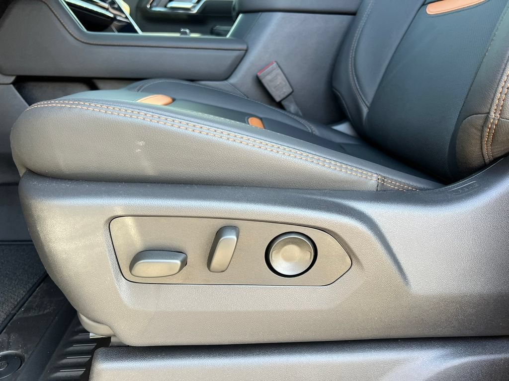 2026 GMC Sierra 2500HD AT4 - Photo 18