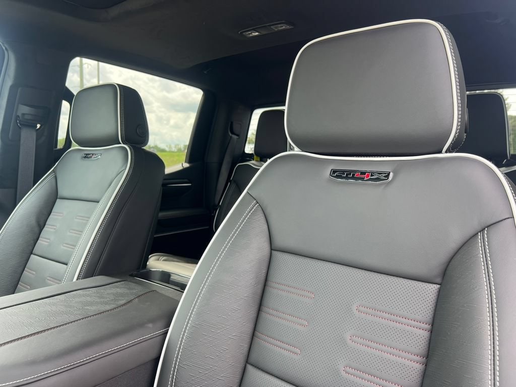 2026 GMC Sierra 1500 AT4X - Photo 17