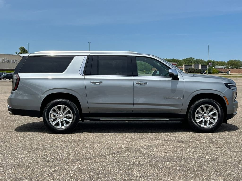 2025 Chevrolet Suburban Premier - Photo 53
