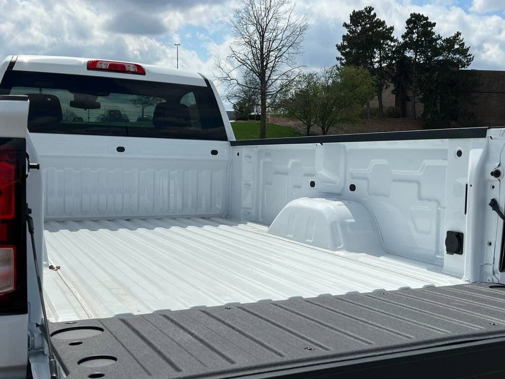 2025 GMC Sierra 1500 Pro - Photo 6
