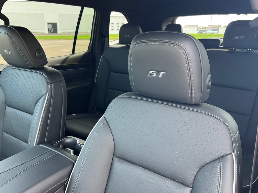 2026 Buick Enclave Sport Touring - Photo 13