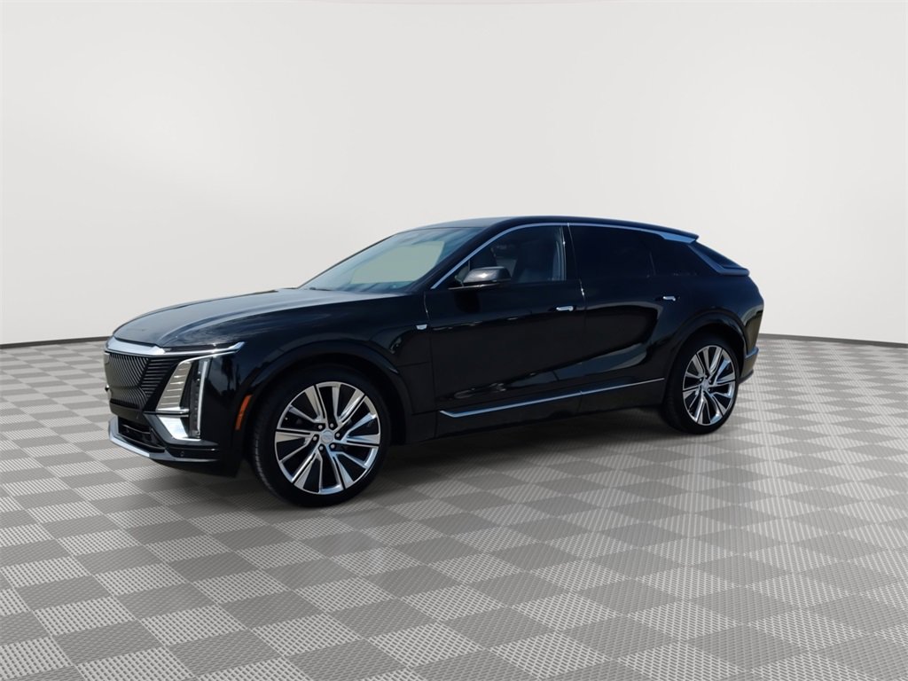 2024 Cadillac Lyriq Luxury photo 4