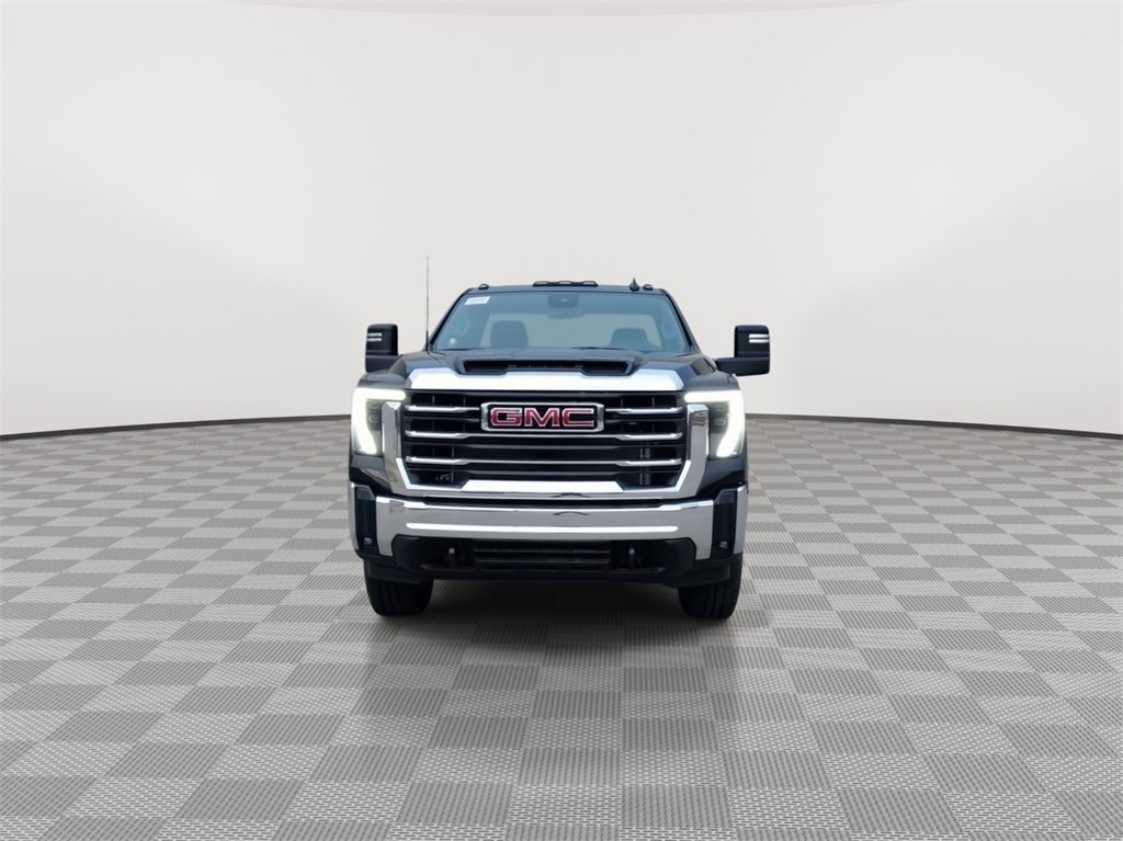 2025 Gmc Sierra 2500 HD SLE photo 3