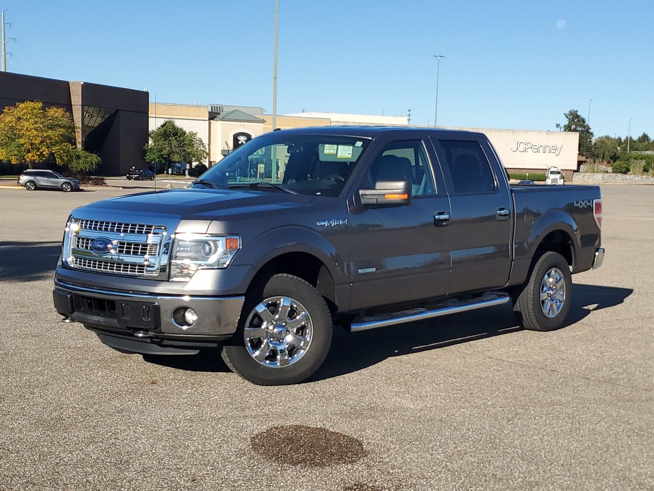 2014 Ford F-150 XLT photo 2