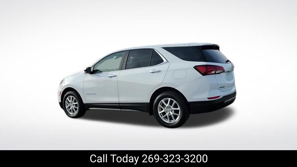 2023 Chevrolet Equinox LT photo 4