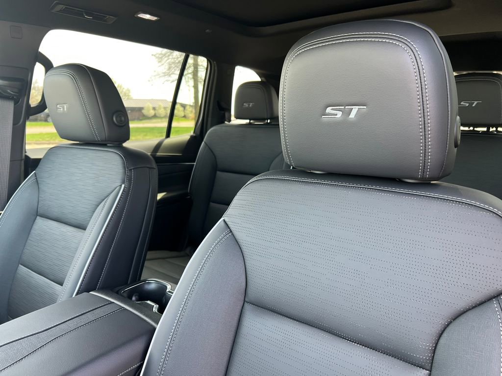 2026 Buick Enclave Sport Touring - Photo 15