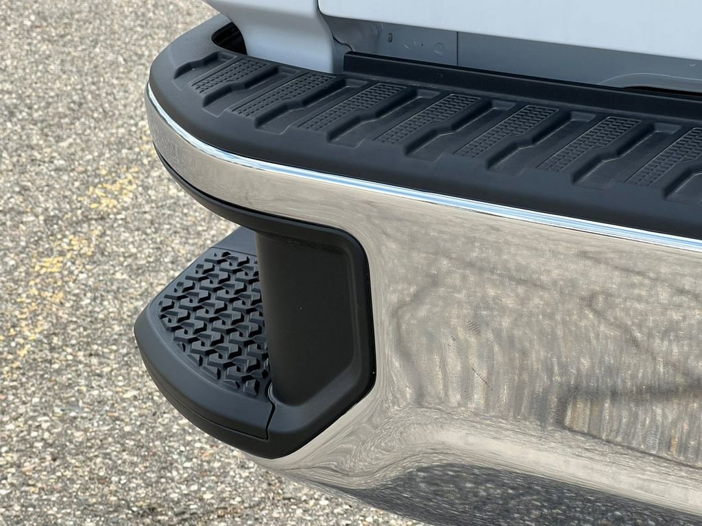 2025 GMC Sierra 1500 Pro - Photo 9
