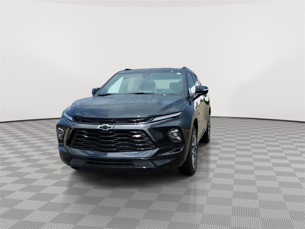 2023 Chevrolet Blazer RS photo 3