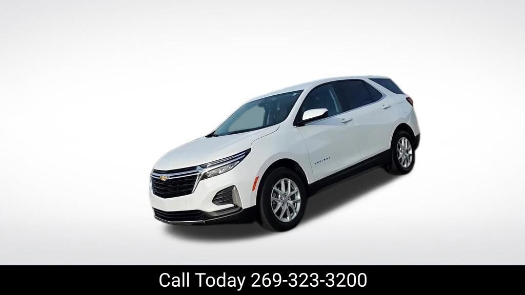 2023 Chevrolet Equinox LT photo 2