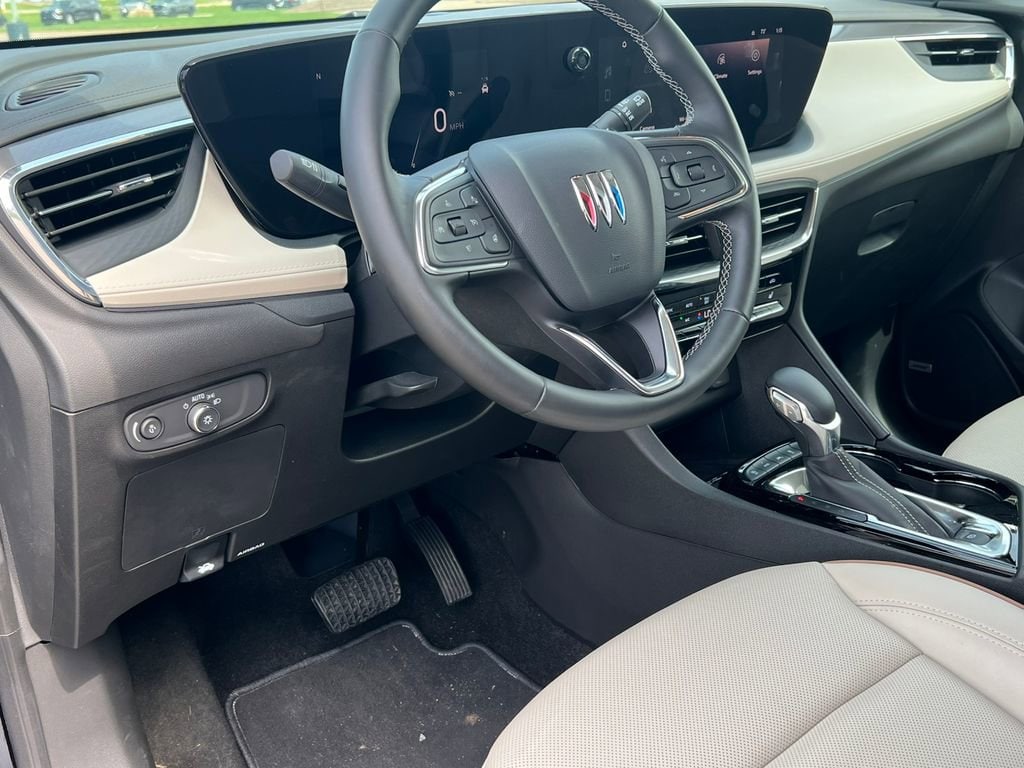2025 Buick Encore GX Avenir - Photo 14