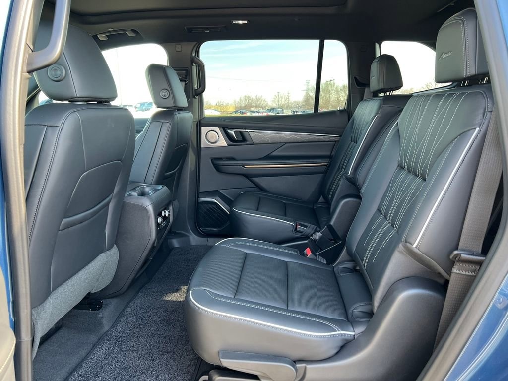 New 2026 Buick Enclave Avenir SUV