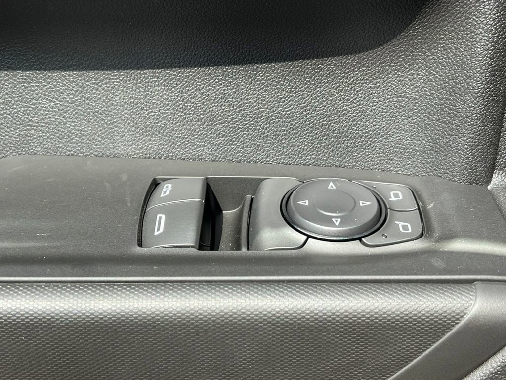 2025 GMC Sierra 1500 Pro - Photo 16
