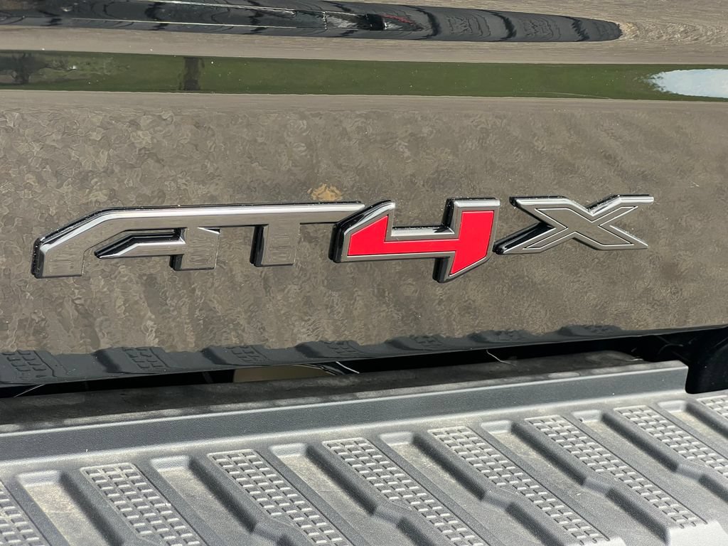 2026 GMC Sierra 1500 AT4X - Photo 2