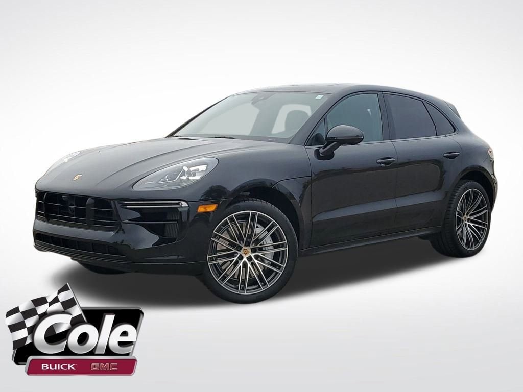 2021 Porsche Macan Turbo's photo