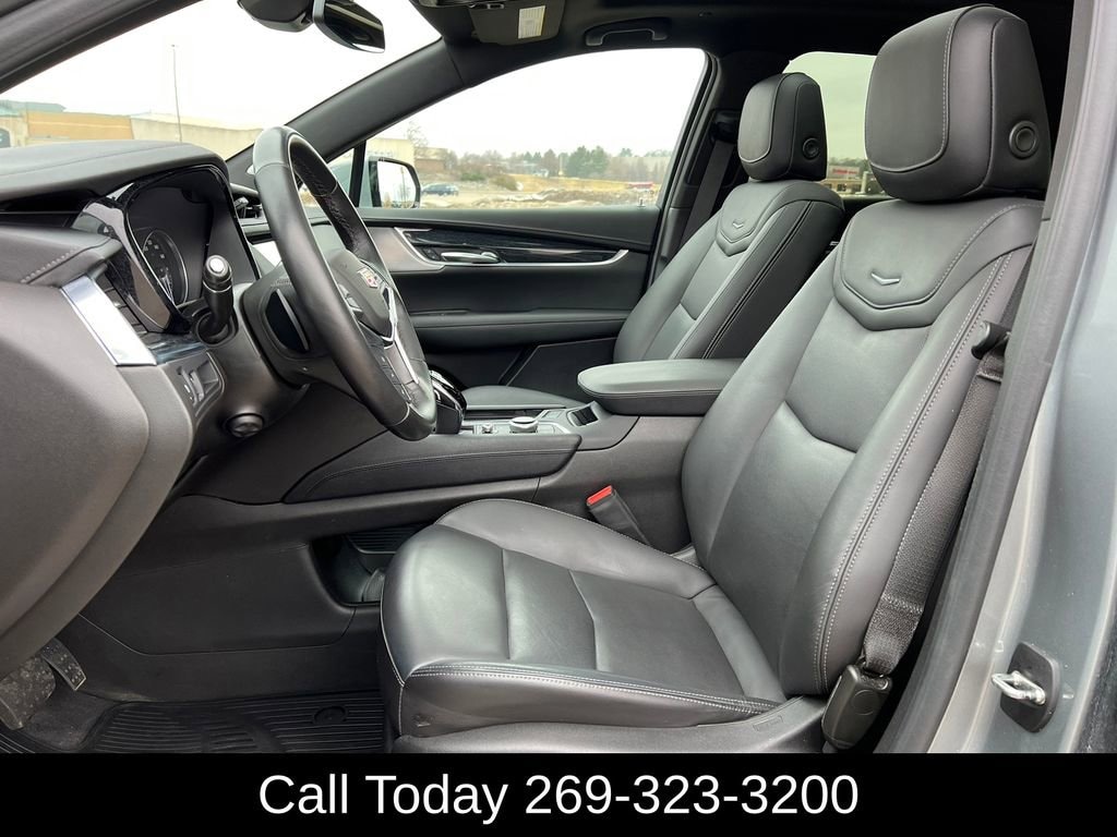Used 2023 CADILLAC XT5 Premium Luxury SUV