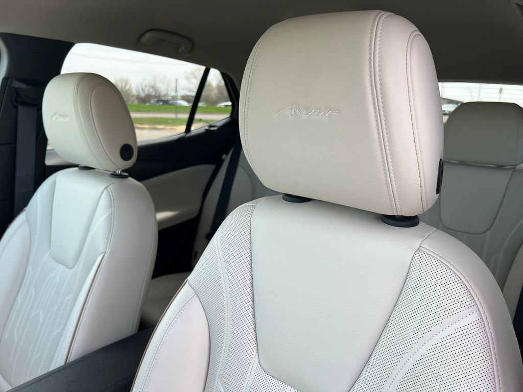 2025 Buick Encore GX Avenir - Photo 11