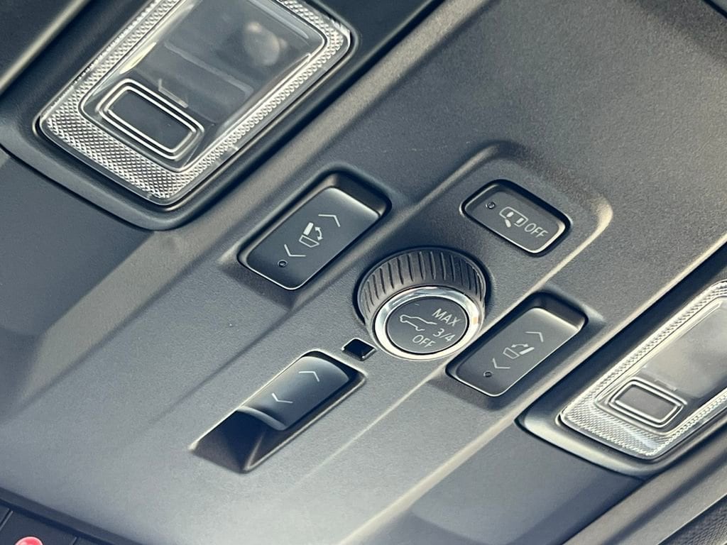 2025 Chevrolet Suburban Premier - Photo 36