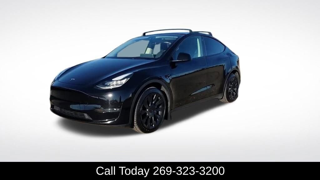 2022 Tesla Model Y Long Range photo 2
