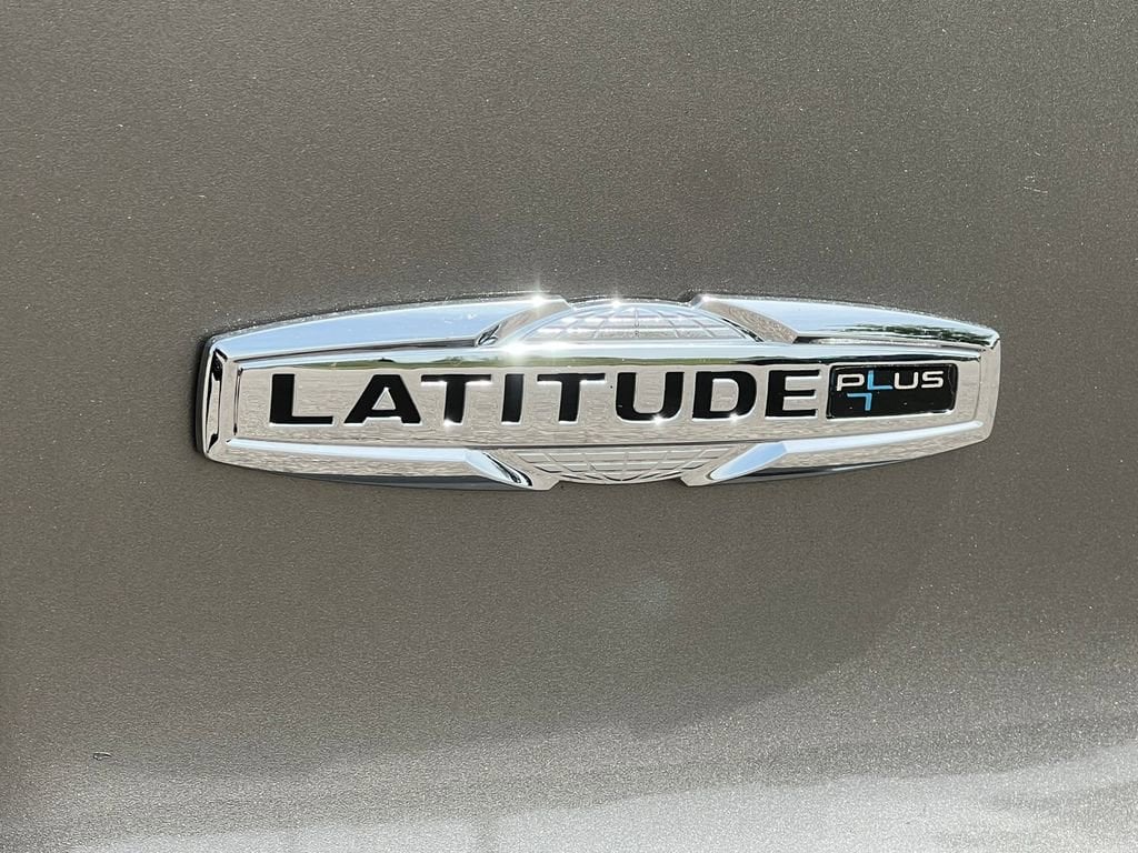 Used 2019 Jeep Cherokee Latitude Plus