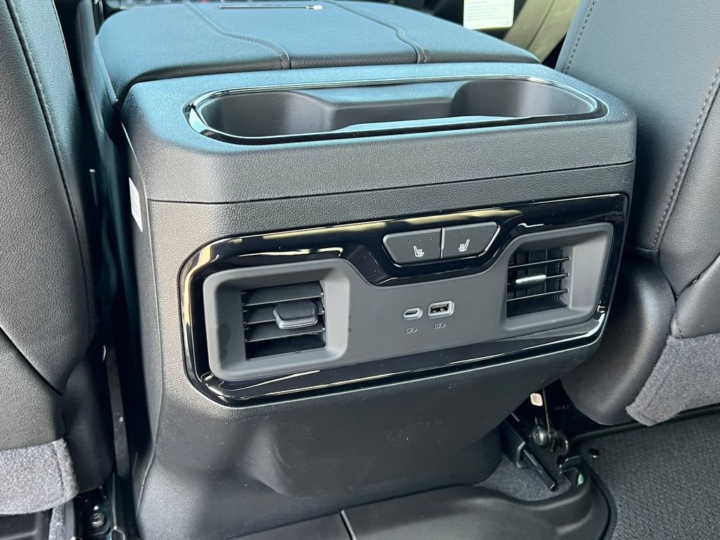2026 GMC Sierra 2500HD AT4 - Photo 46
