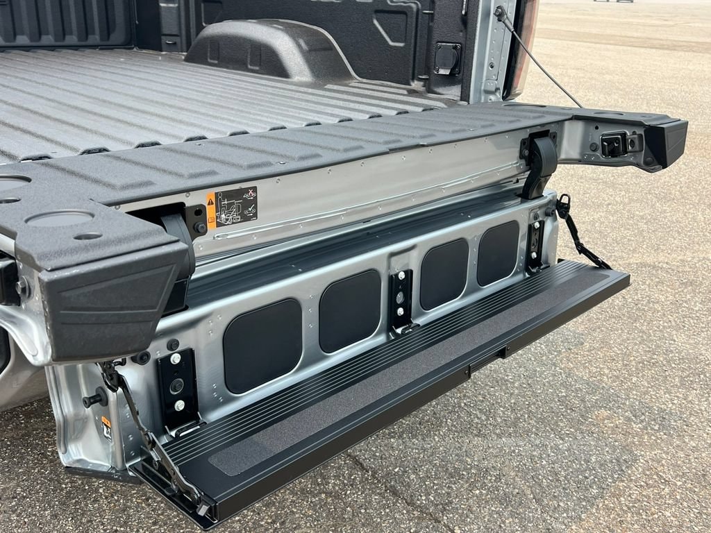 2026 GMC Sierra 2500HD AT4 - Photo 9