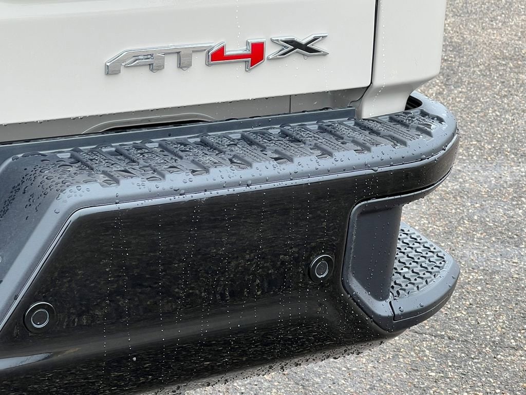 2026 GMC Sierra 1500 AT4X - Photo 17