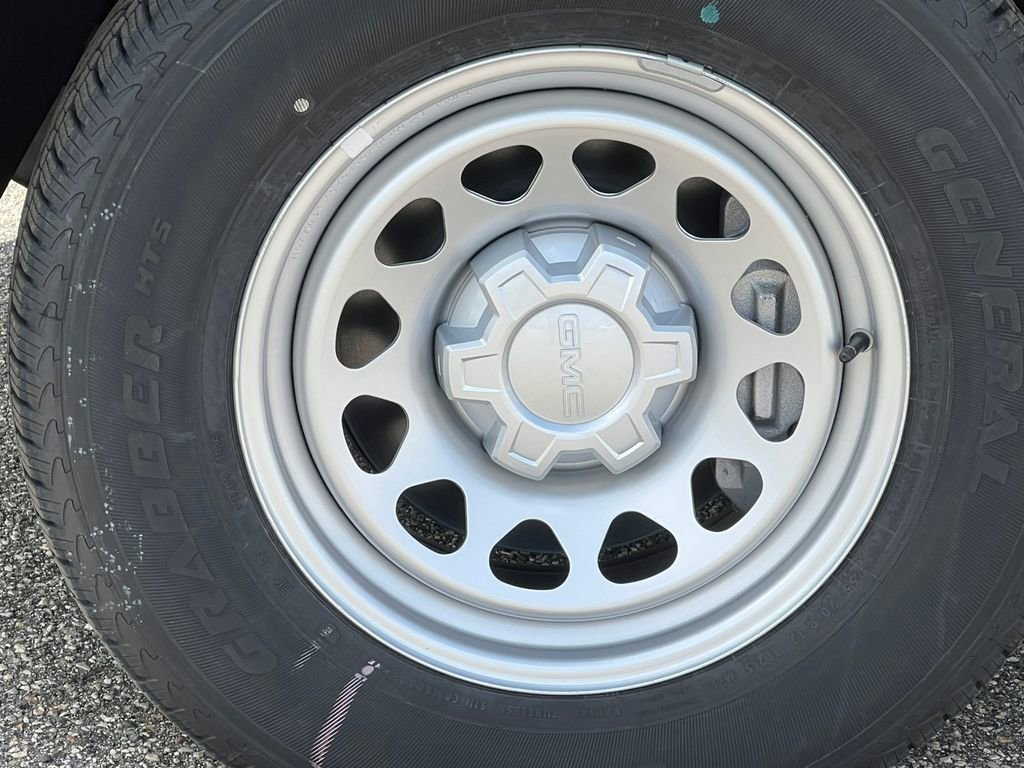 2025 GMC Sierra 1500 Pro - Photo 9