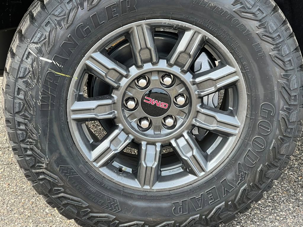 2026 GMC Sierra 1500 AT4X - Photo 8