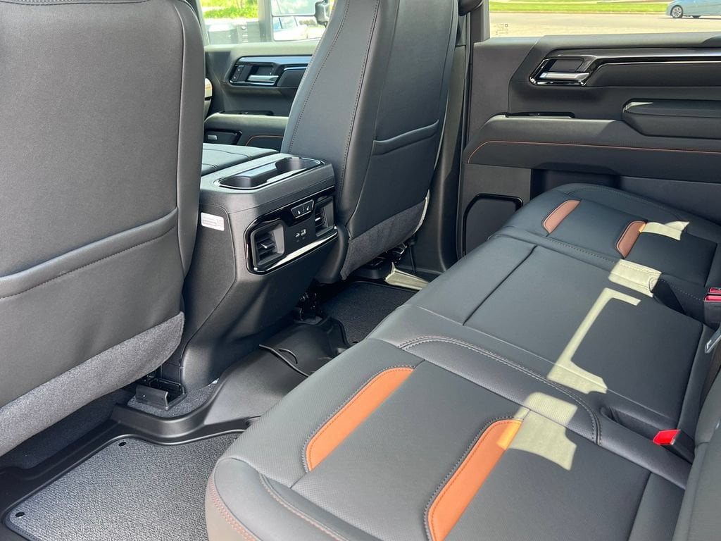 2026 GMC Sierra 2500HD AT4 - Photo 42