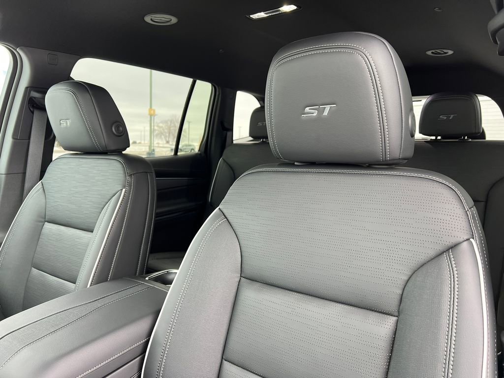 2026 Buick Enclave Sport Touring - Photo 13