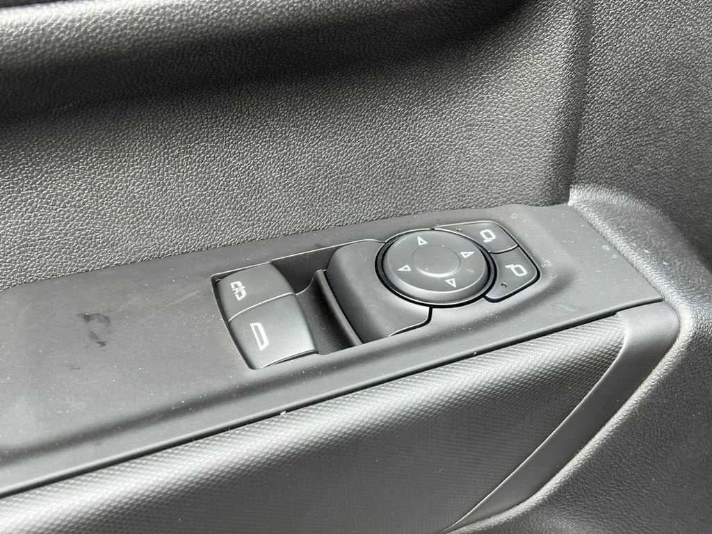 2025 GMC Sierra 1500 Pro - Photo 16