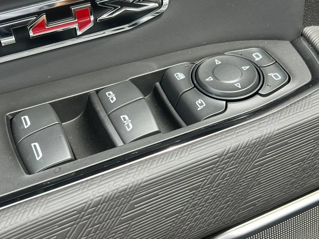 2026 GMC Sierra 1500 AT4X - Photo 21