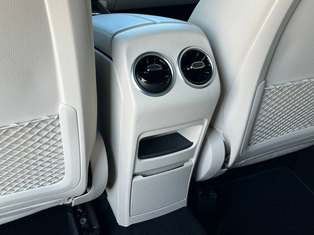 2025 Mercedes-Benz GLA GLA250 - Photo 36