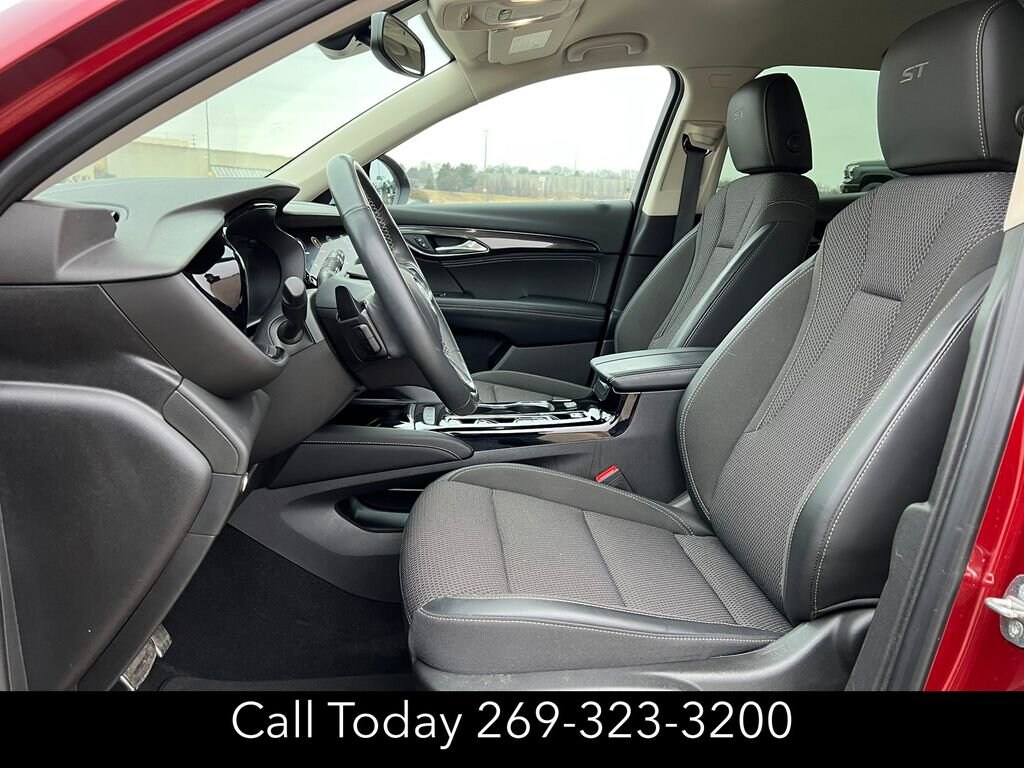 Used 2023 Buick Envision Preferred SUV